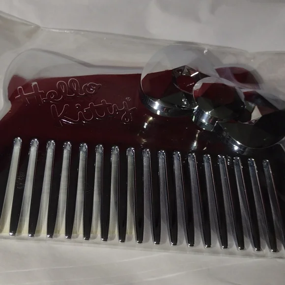 HELLO KITTY 😸🐈Large Silver Comb NWT - Picture 4 of 8